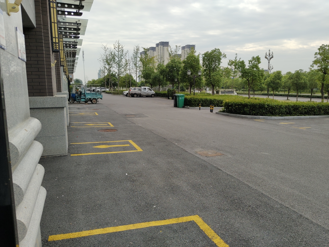 万茂华府临街商铺，上下两层 出租_7