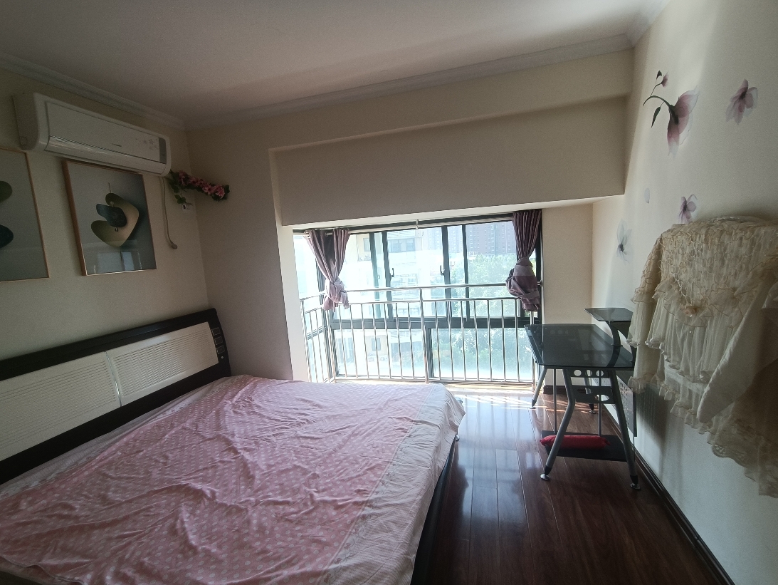 D壹街区精装修3室 吉房出售_5