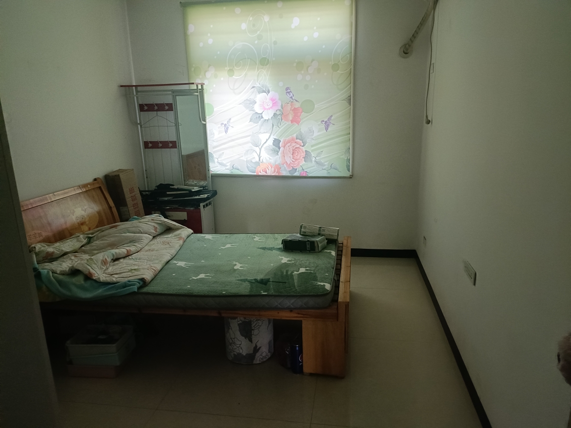 城南新区 春申学苑 五楼 两室精装 出租 _2