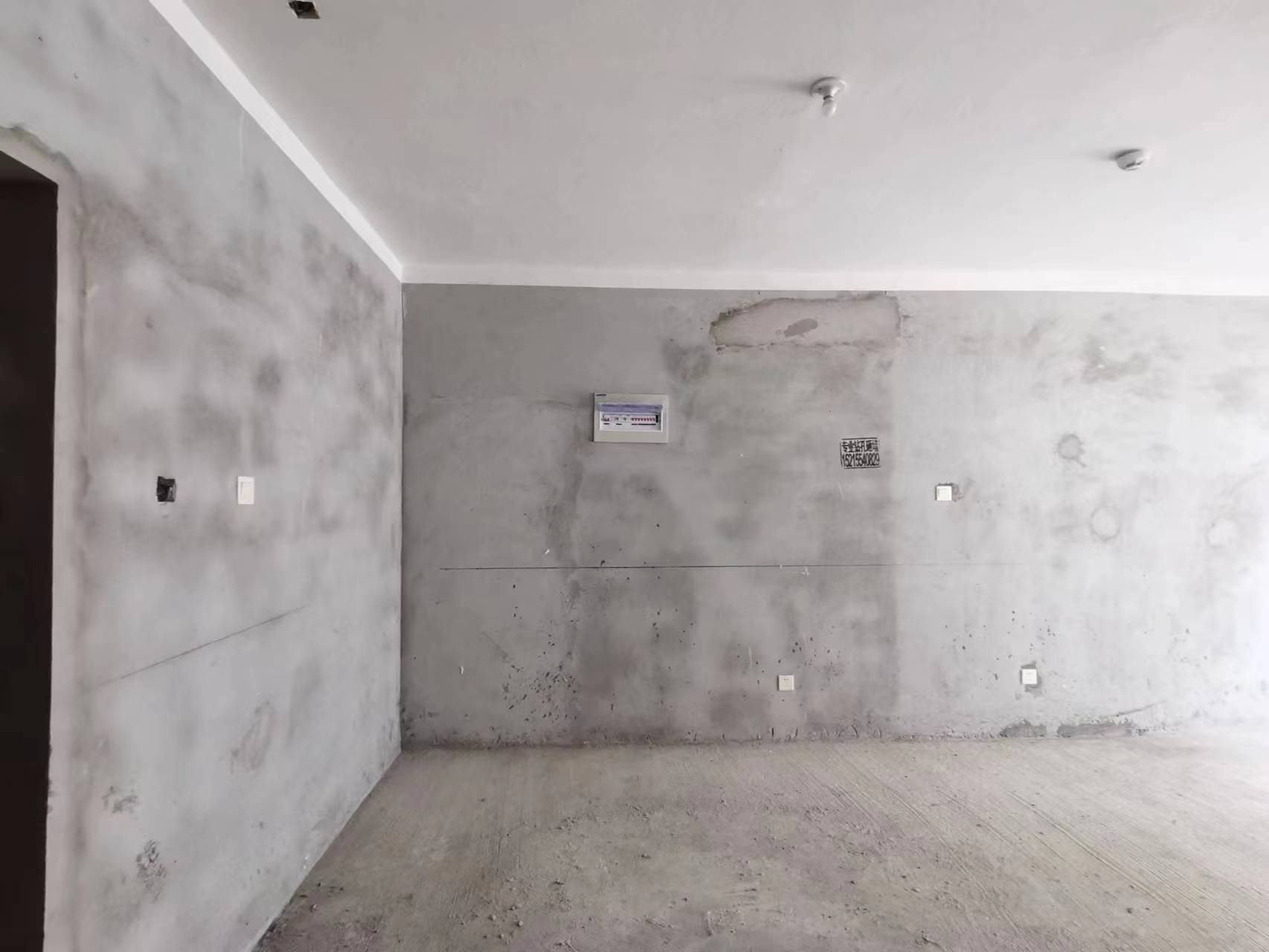 万茂华府三室两厅毛坯吉房出售_13