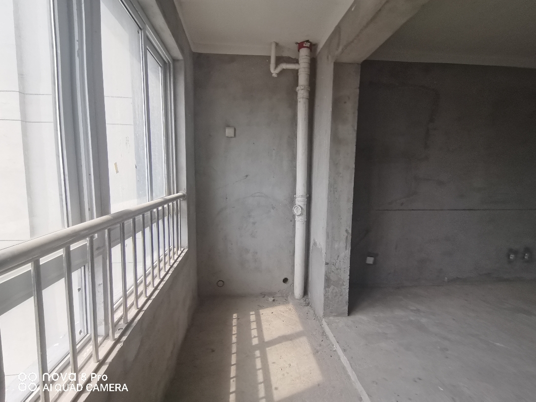 万茂华府3室2厅毛坯出租_7