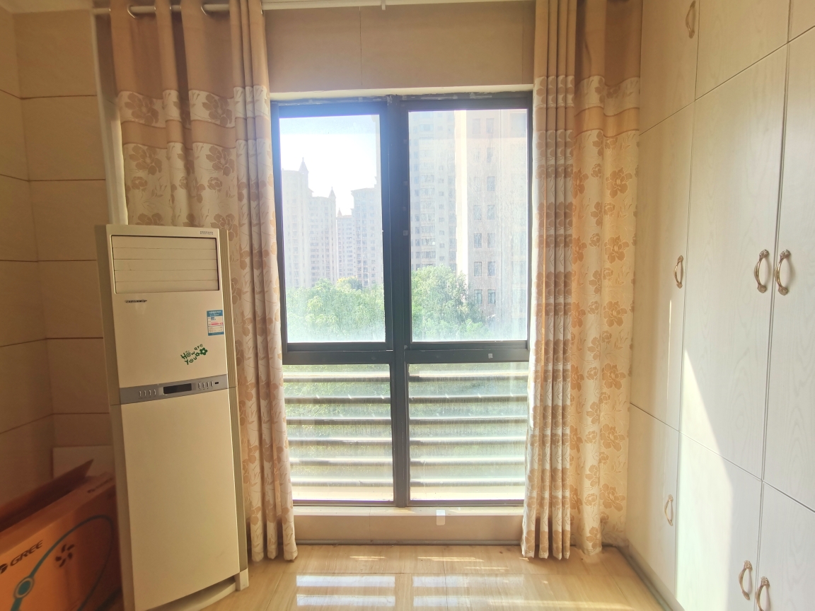 广弘城两室两厅精装修家具家电齐全急卖_9