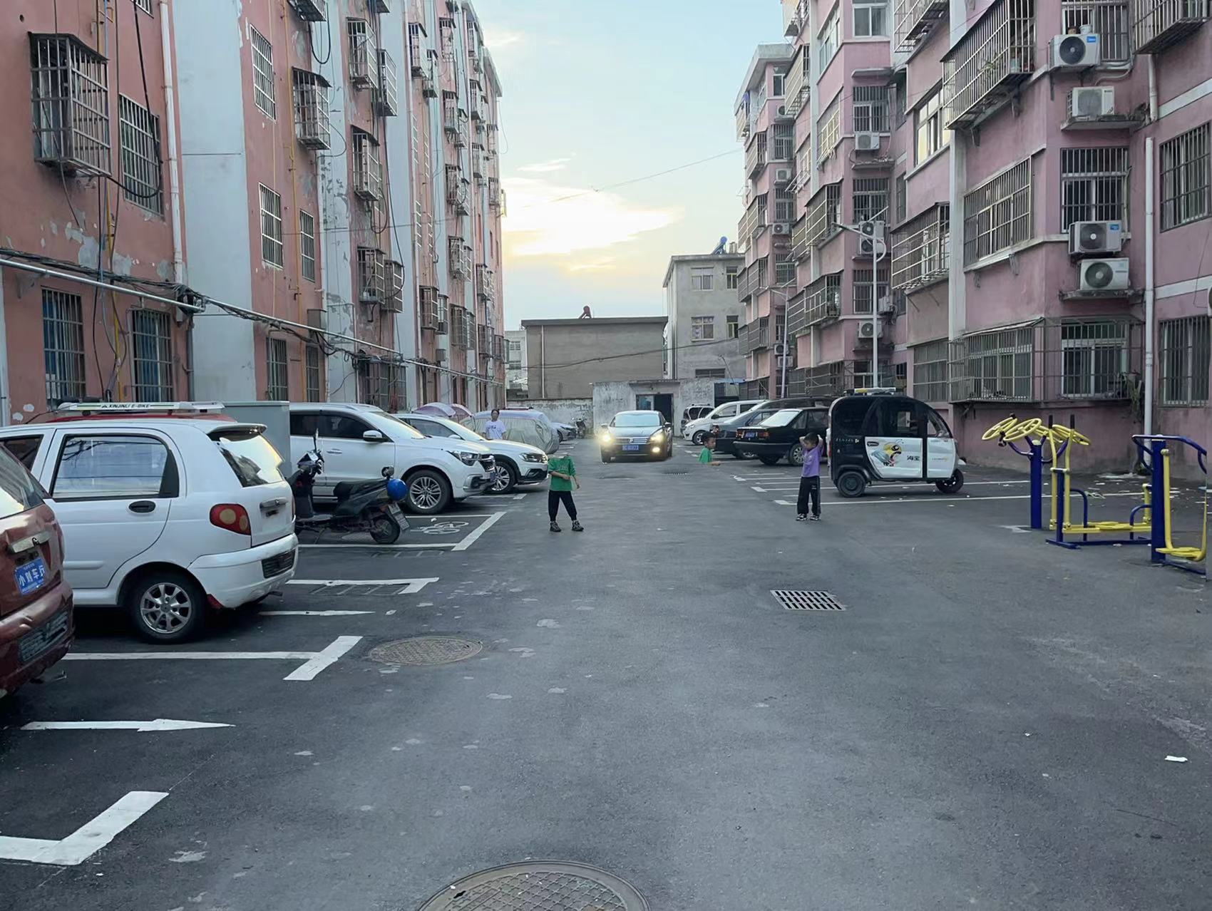 蜜泉小区3室2厅精装修打包出售_6