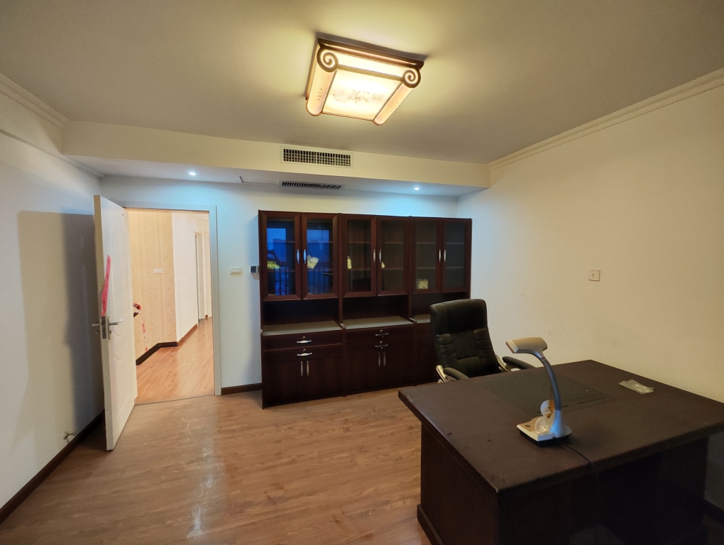 朝阳帝堡 4室2厅 大跃层 精装修 配套齐全 保持好_15