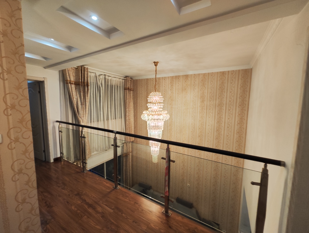 朝阳帝堡 4室2厅 大跃层 精装修 配套齐全 保持好_17