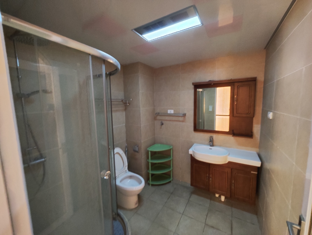 朝阳帝堡 4室2厅 大跃层 精装修 配套齐全 保持好_9