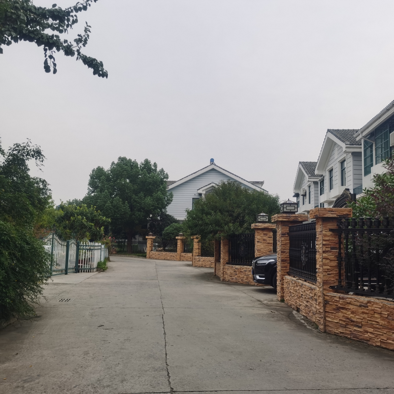 小区环境优美，交通便利，购物方便，生活方便_19