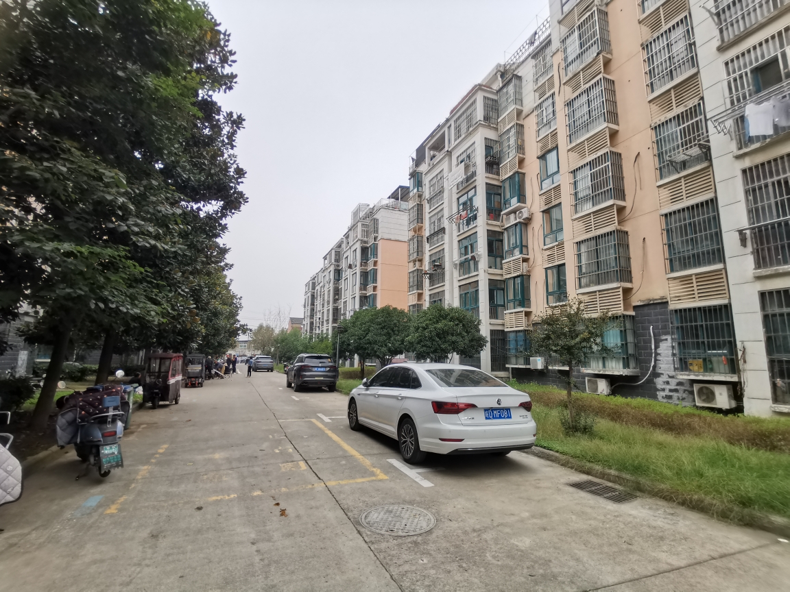 出租淮望二期三室一厅拎包入住_10