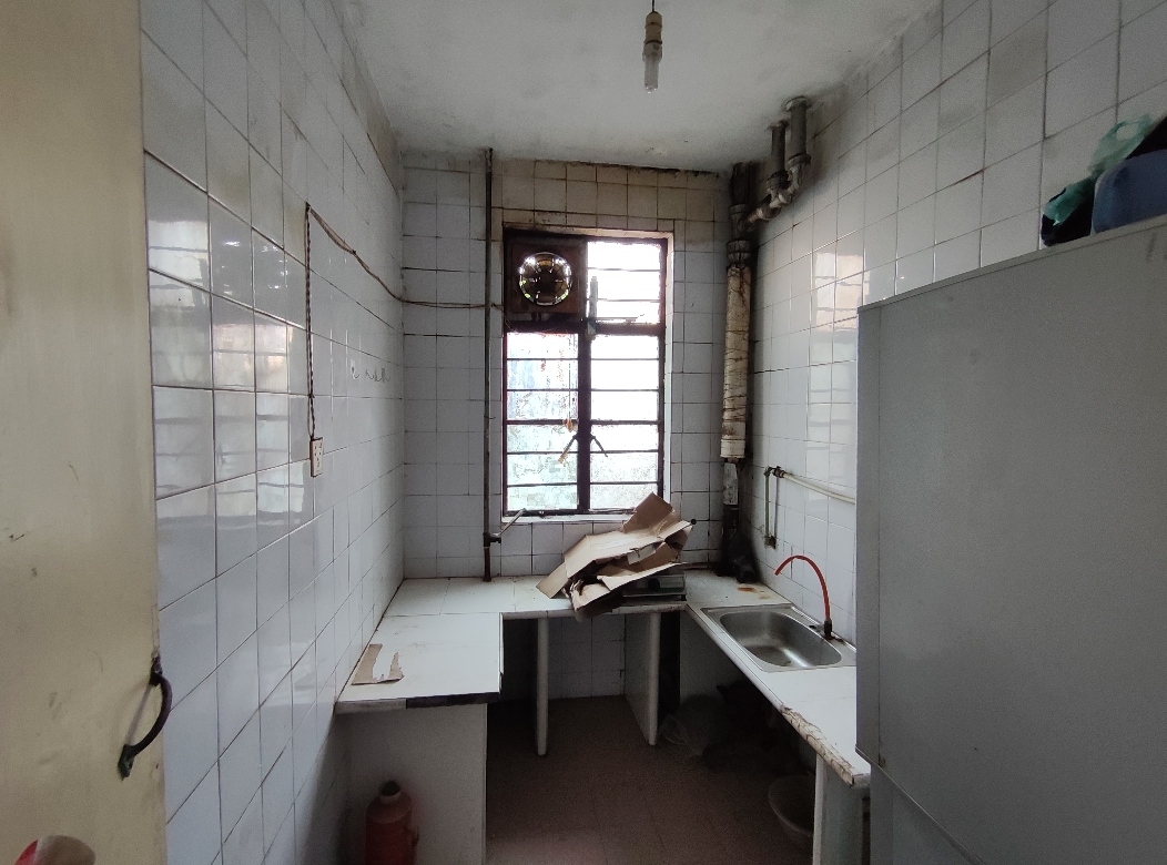 居仁村三区居委会 多层二楼 看房方便 _5