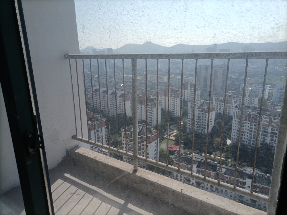 中环国际广场荣府  公寓毛坯一室一厅_6