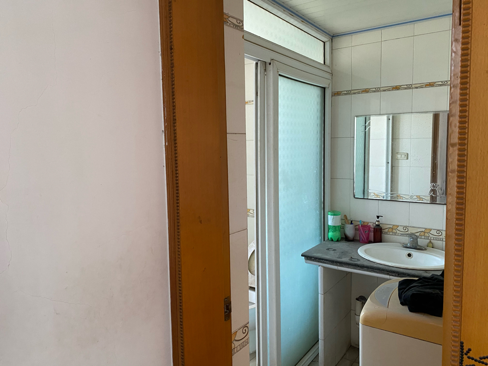 泉林南村 6跃7 实际使用面积约有140多平方 双阳台带有露台 简装_8