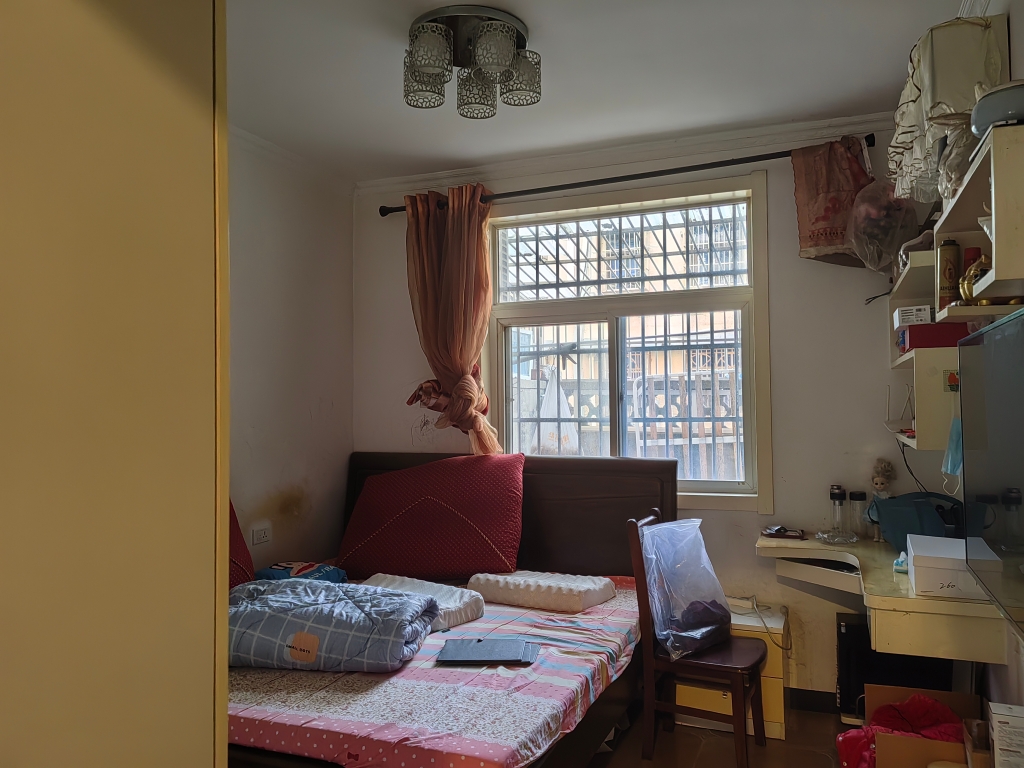 龙泉山庄72.48两室一厅 一楼带院子有自建房 急售_4