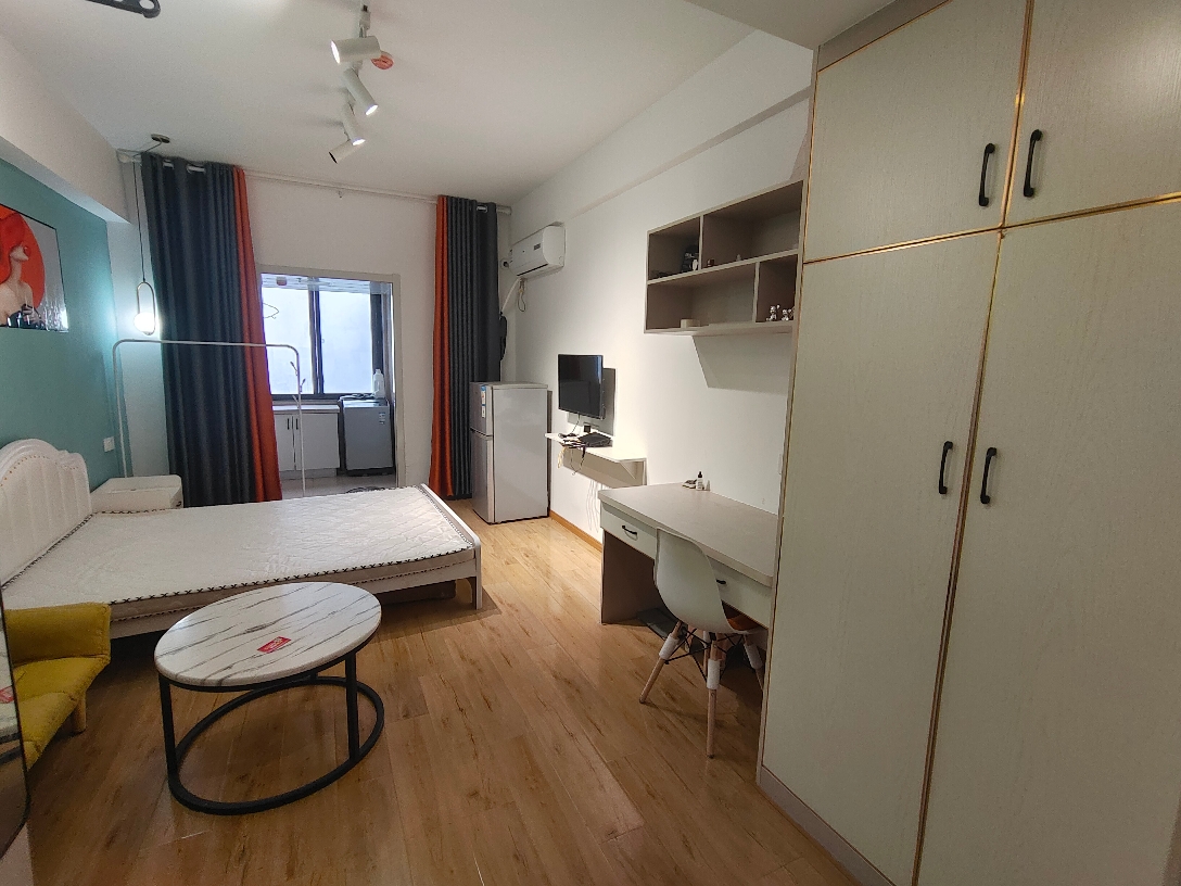 屋托邦青年公寓 火车站对面 交通便利 可自住可投资_4