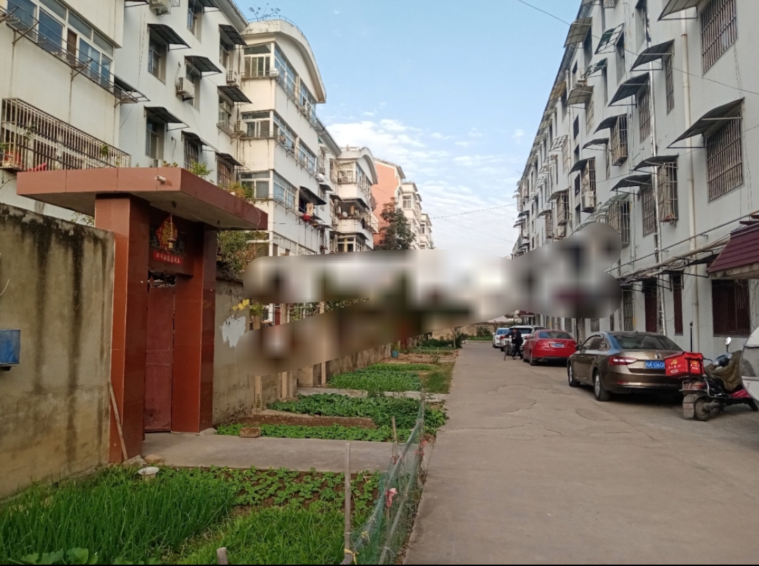 寿春中学家属区四楼简单装修出售。_8