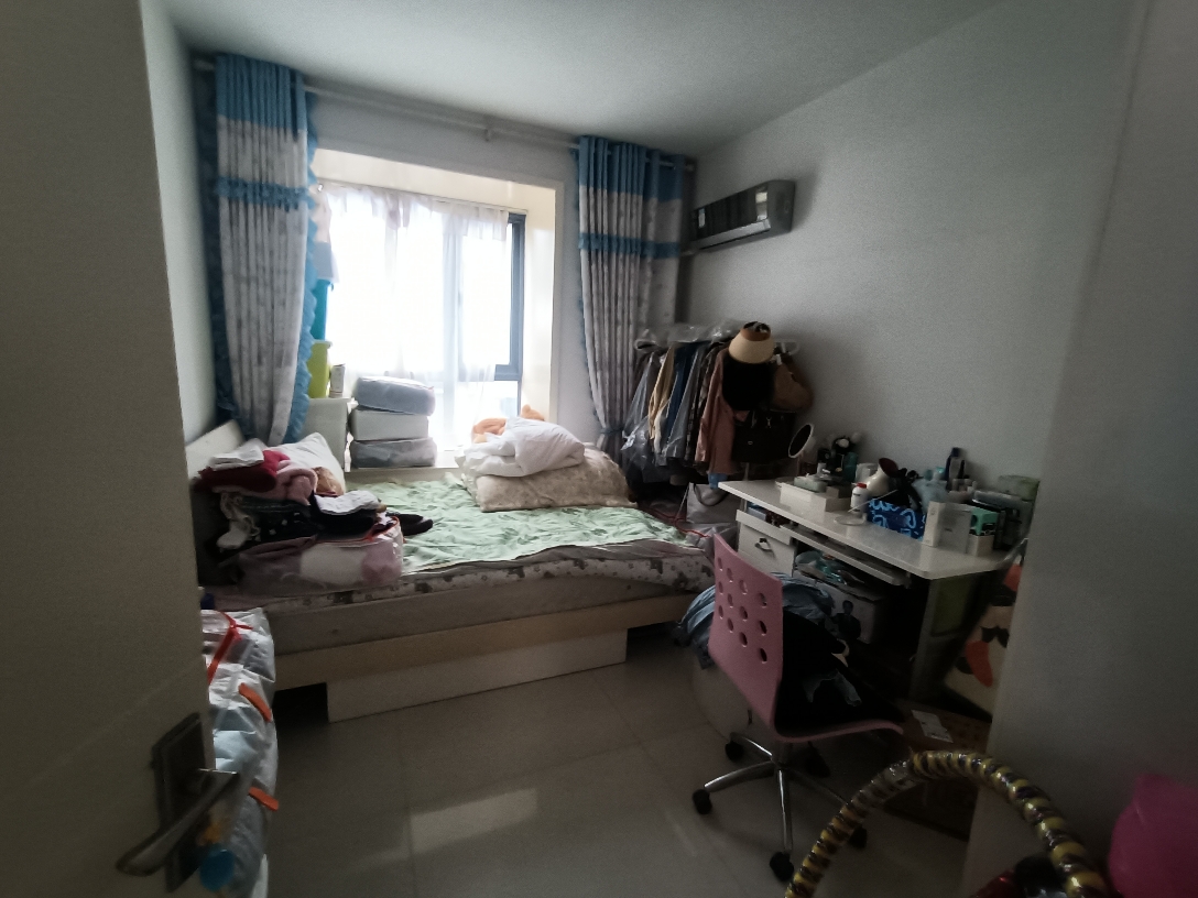 领城精装2室对外出售_4