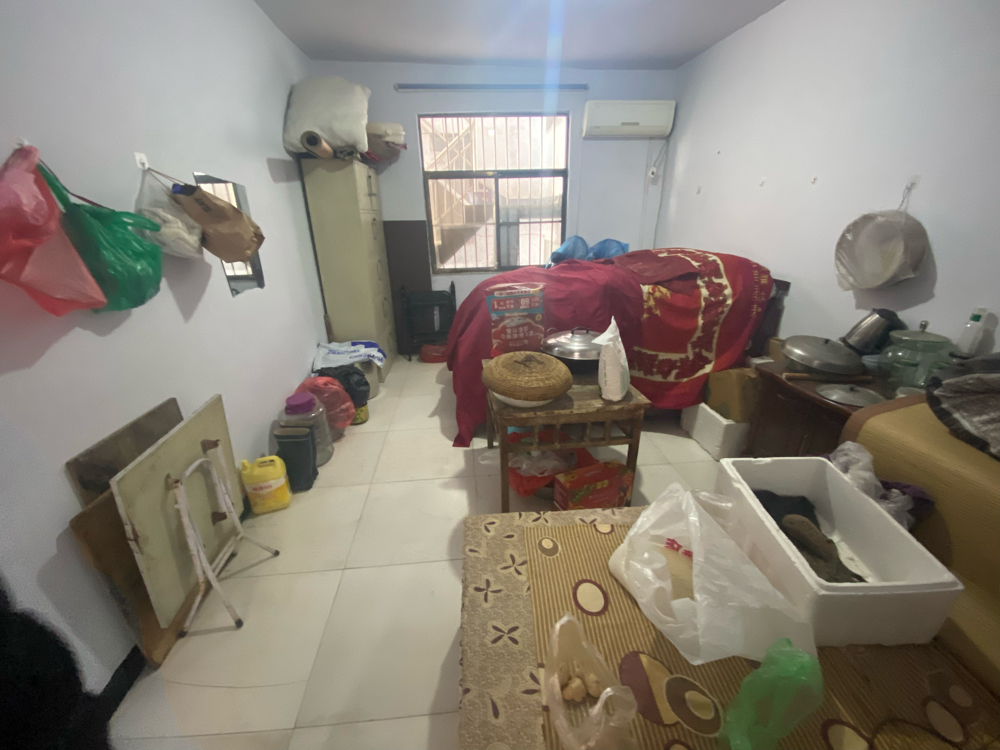 滨河桥头附近自建房三楼出租_2