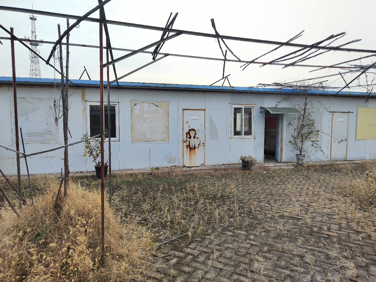 淮滨街道金湾名街三层商铺357.01平简装出售_10