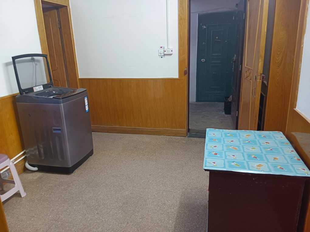 居仁村老楼 家电家具齐全_2