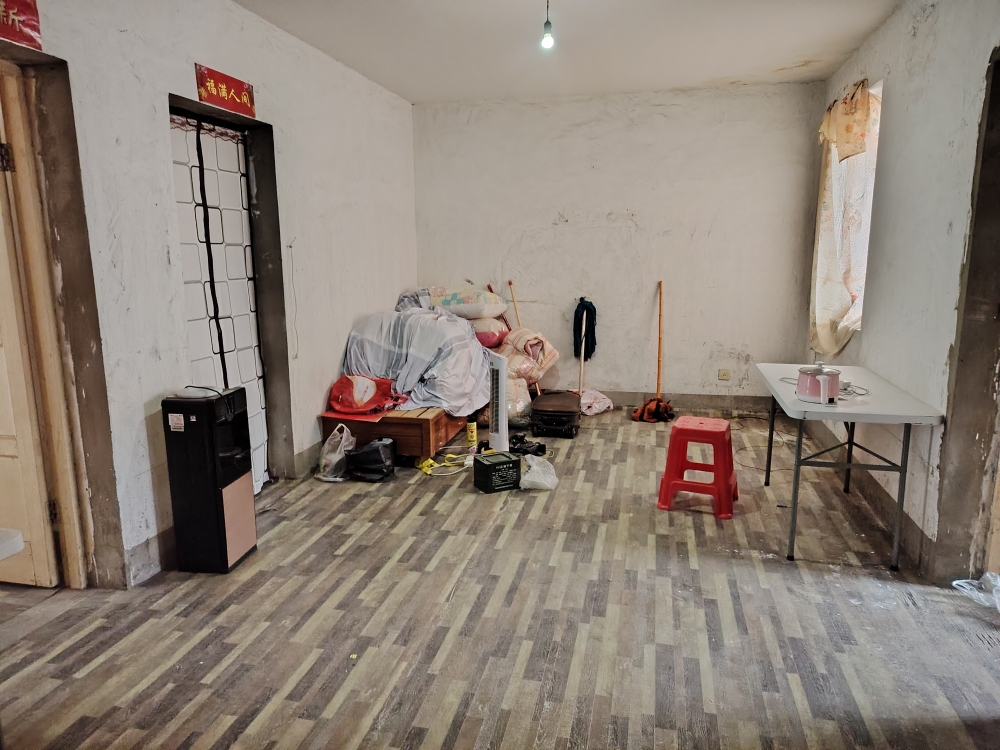 前锋新村 两室两厅 80平诚心出售_2