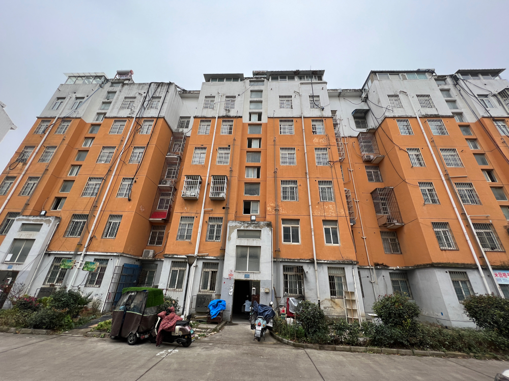 康安家园 6跃7 精装四室 南北通透 房东诚心出售_13