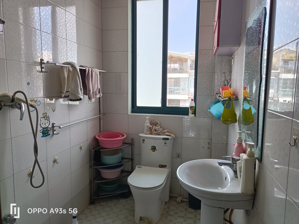 现代汉城精装修拎包入住六送七出租出售。_7