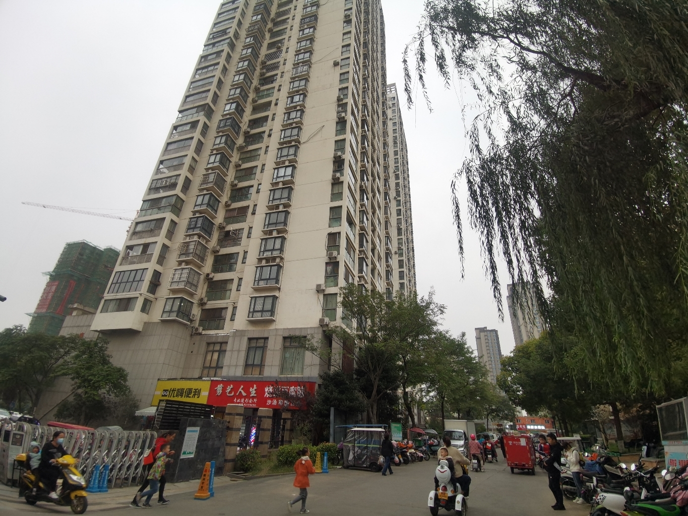 优山美地 45平 精装一室 满两年 随时看房_8