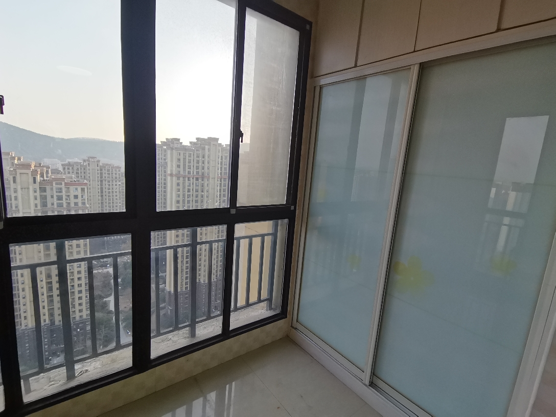 绿茵里精装三房家具家电齐全，拎包入住_8