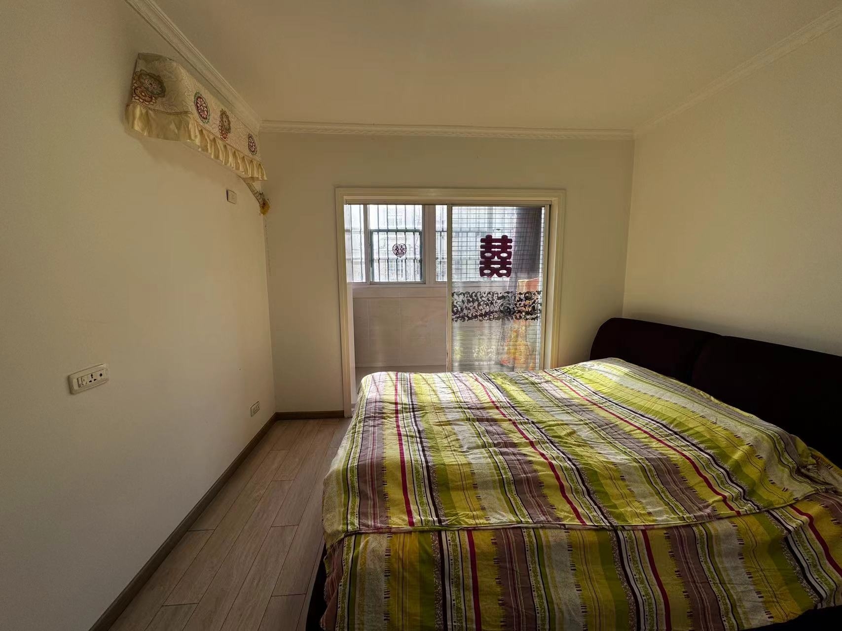 兰亭小区 69平 精装两室 满两年 交通便利学区房_4