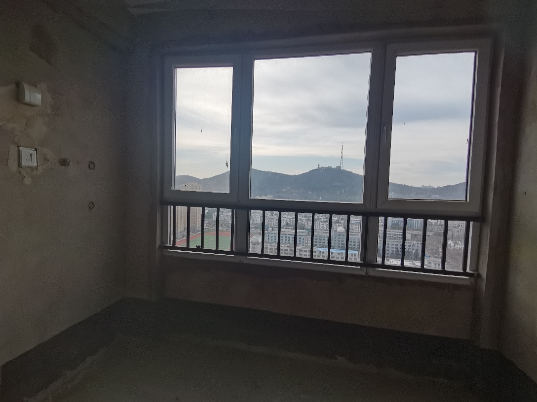 四宜新雅居 93平三室两厅 交通便利学区房 毛坯出租_6