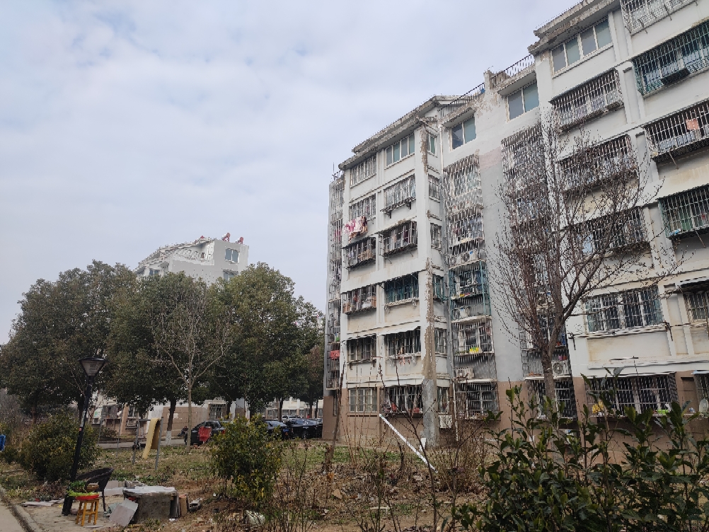 新家园A区 76平 精装两室 满两年 采光好配套齐全_10