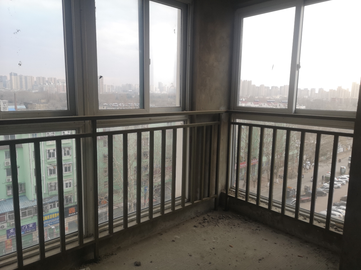 金色河畔，毛坯，三室两厅，楼层好，采光刺眼，随时看房_15
