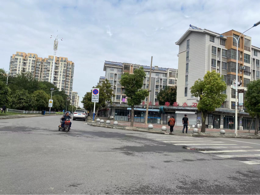 急售 和平村公寓  中高层 约41平方  采光好 拎包入住  临近学校 医院 超市 休闲广场 交通购物非常便捷 养老居住首选_12