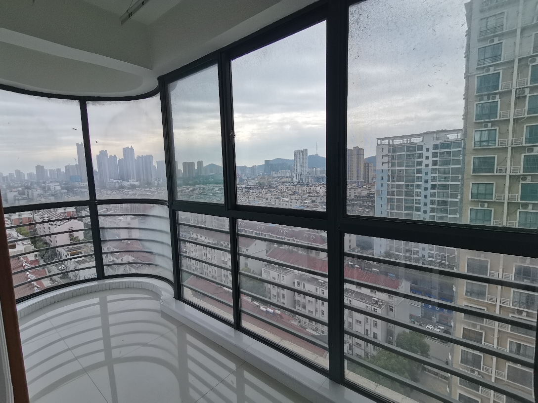 广场景苑2室2厅精装出售 诚心出售_9