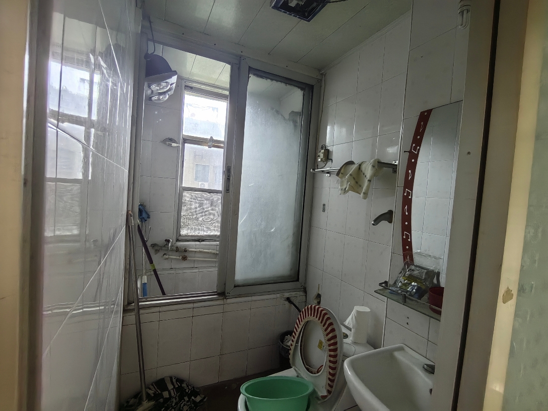 建设银行家属楼3室1厅_6