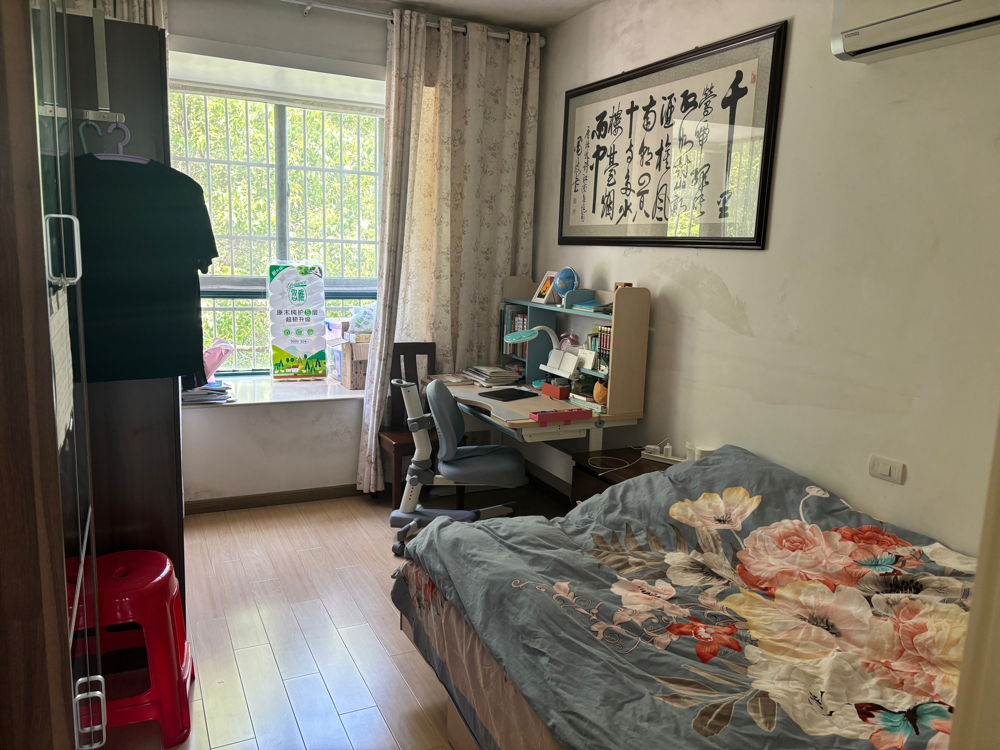 学府春天两室两厅精装出售_8