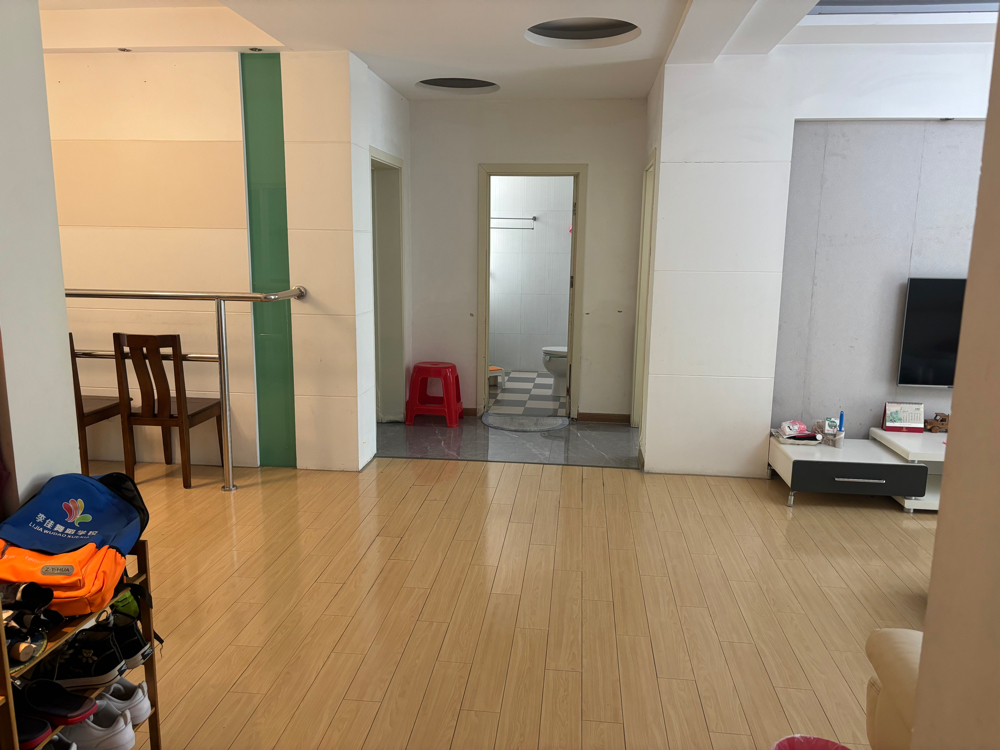 学府春天两室两厅精装出售_9