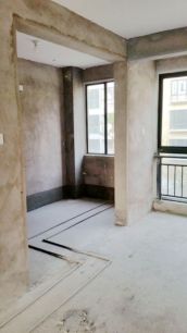 半山家园二期 179平 三室两厅 毛坯出租 学区房配套齐全