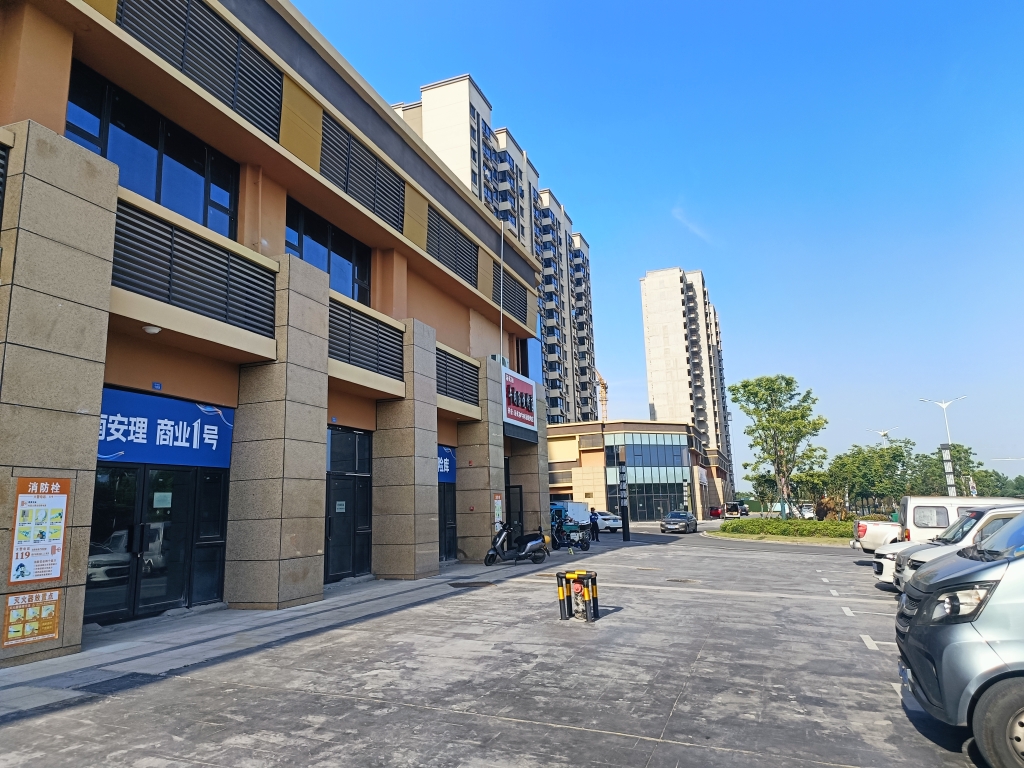 安理家园 来优品旁边临街旺铺_5