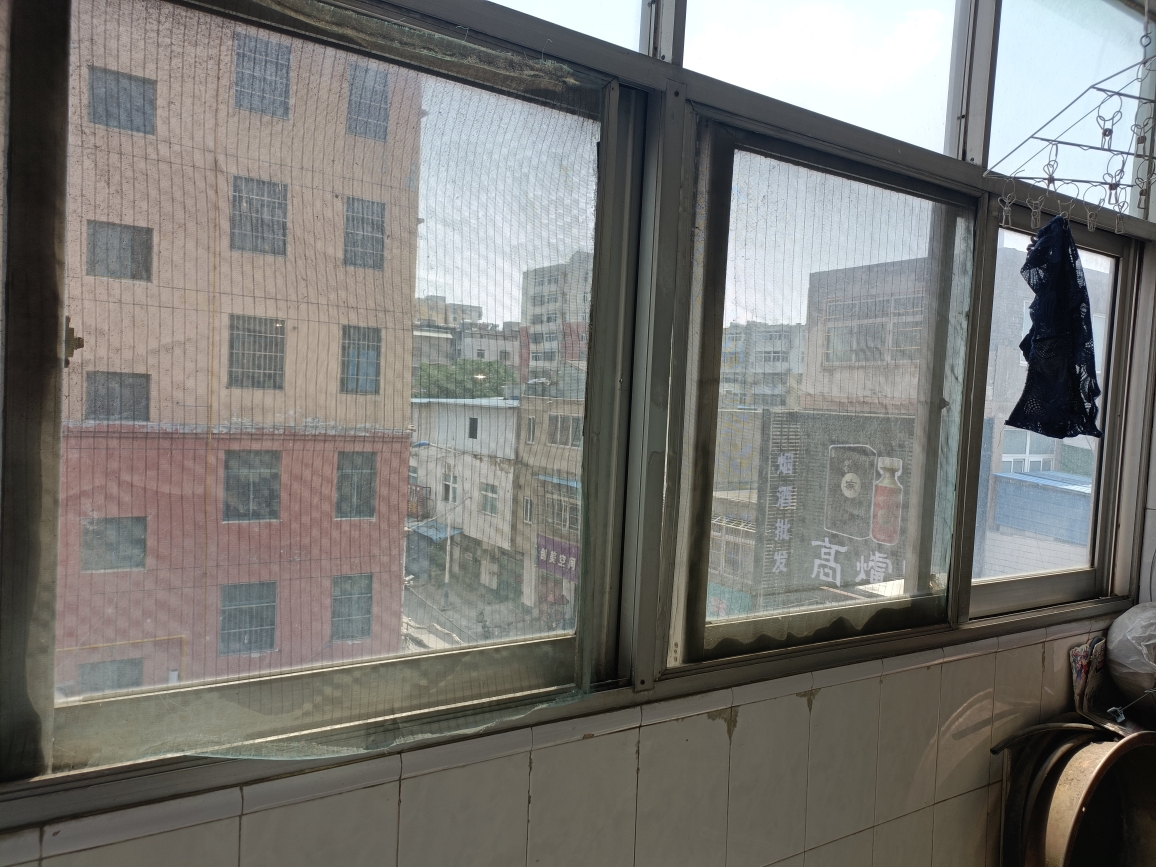 袁庄商城家属楼2室1厅简装_10