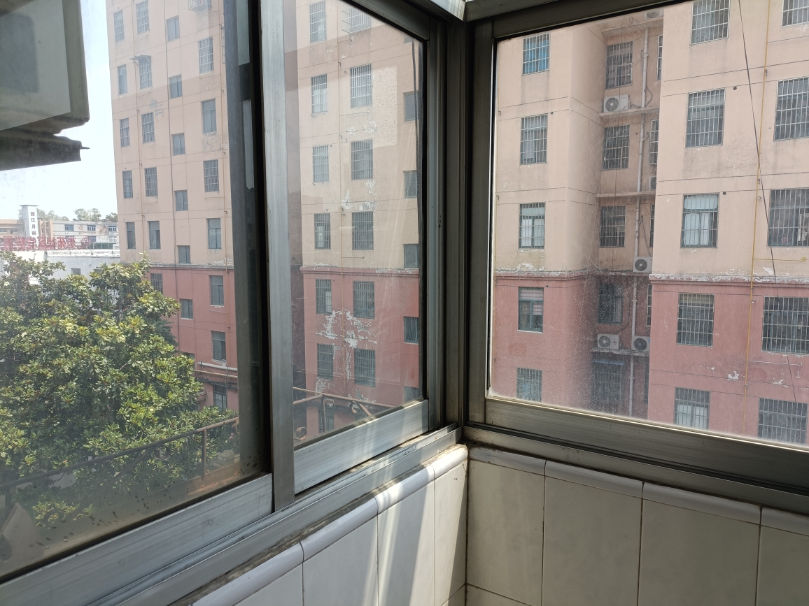 袁庄商城家属楼2室1厅简装_7