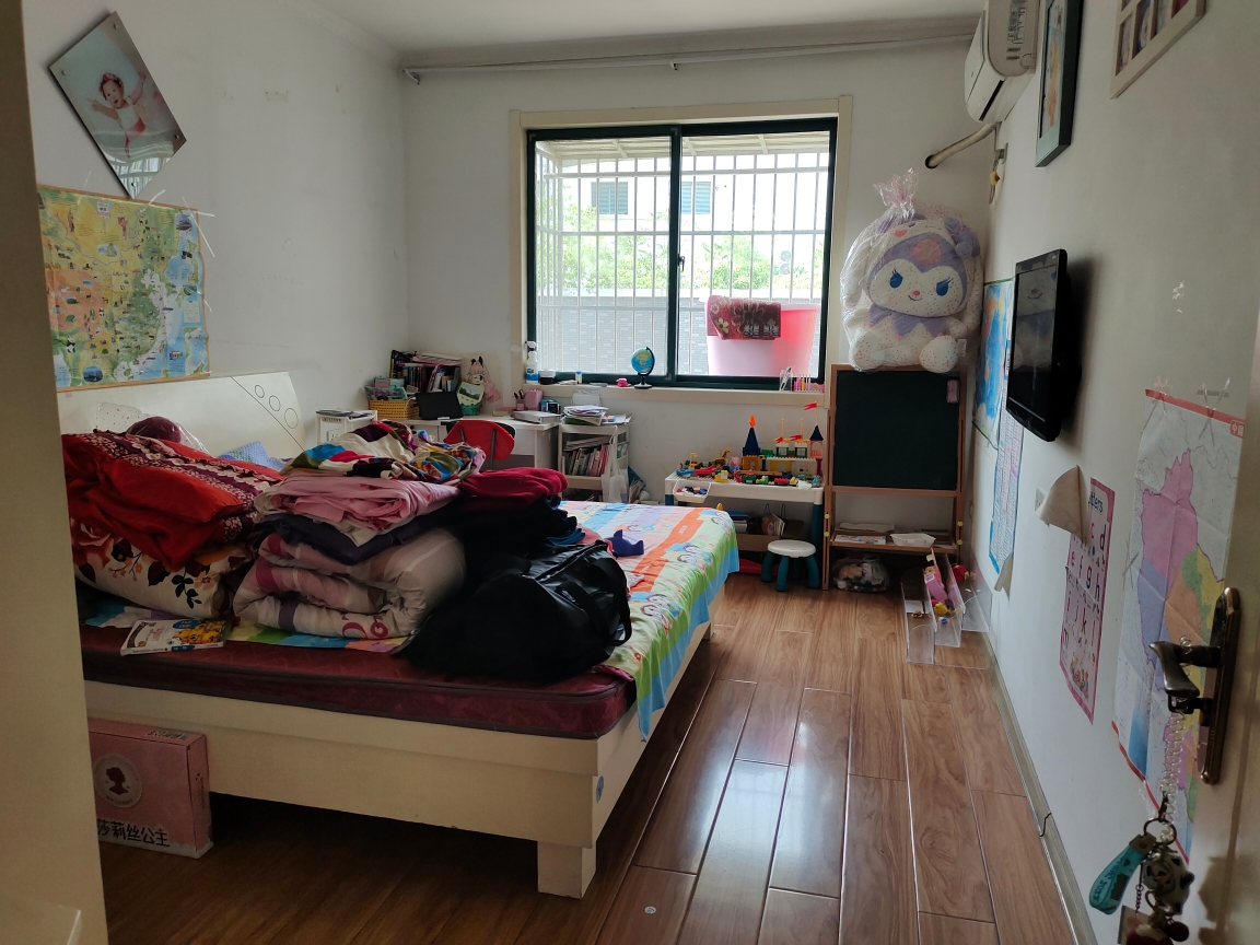 尚泰小区精装修，三室两厅一厨一卫_4