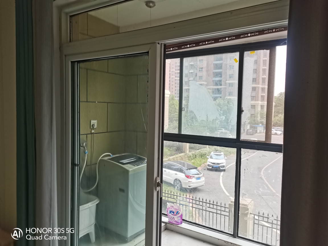 英伦联邦3室2厅精装修拎包入住合租_8