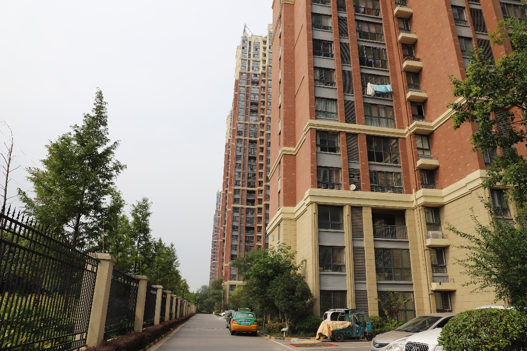 英伦联邦3室2厅精装修拎包入住合租_7