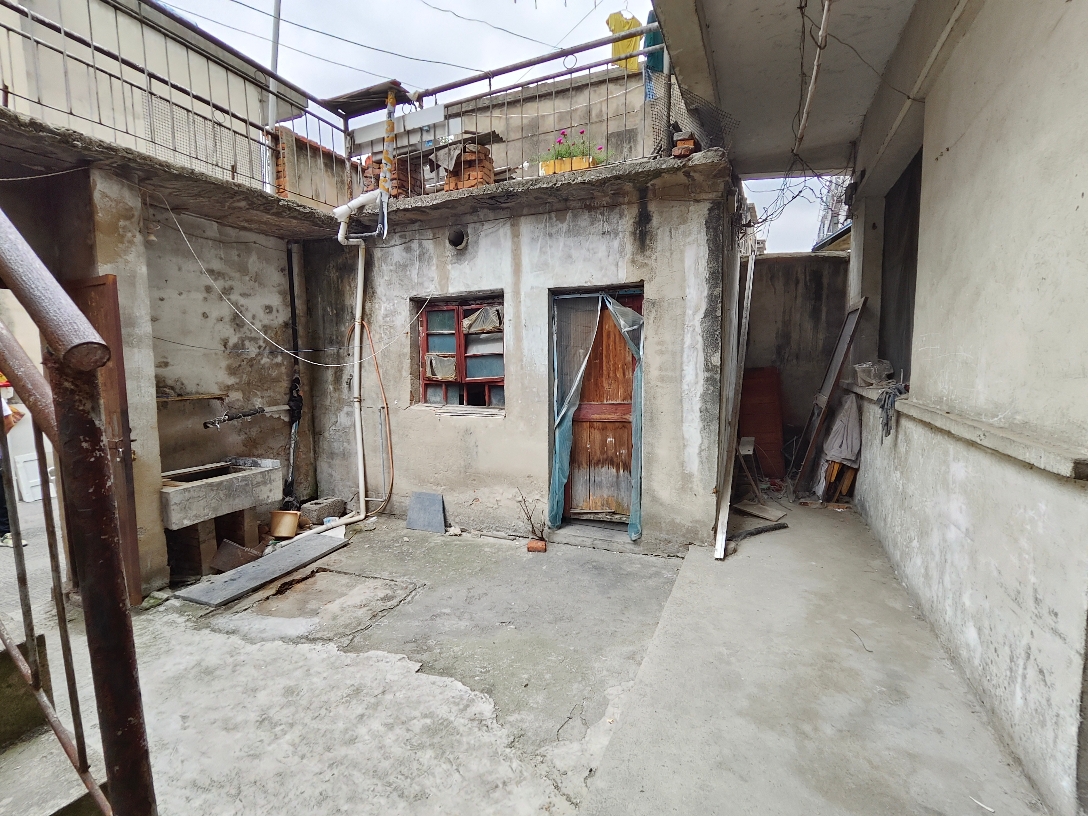 老城区一楼单宅私院_11