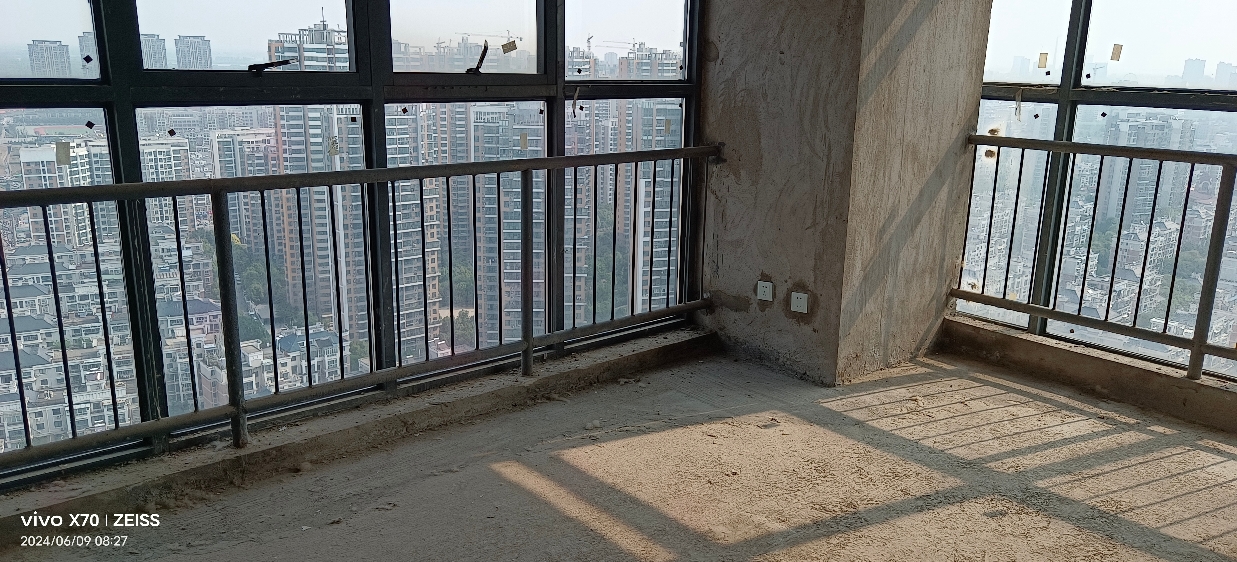 中环荣府毛坯公寓出售_18