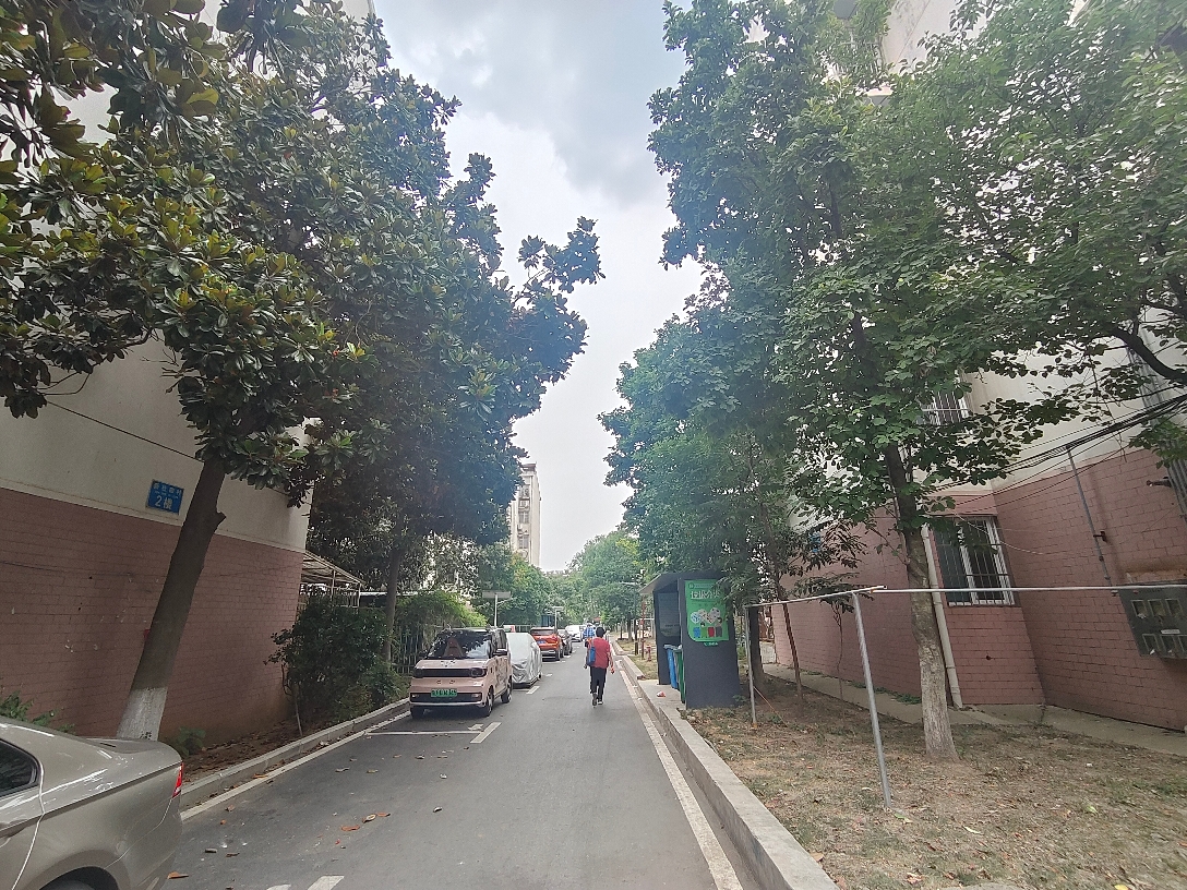 出售新社三村92平三室一厅简装户型方正南北通透_13
