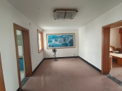 新社三村 92平 南向三室简装 1521元/平 交通便利