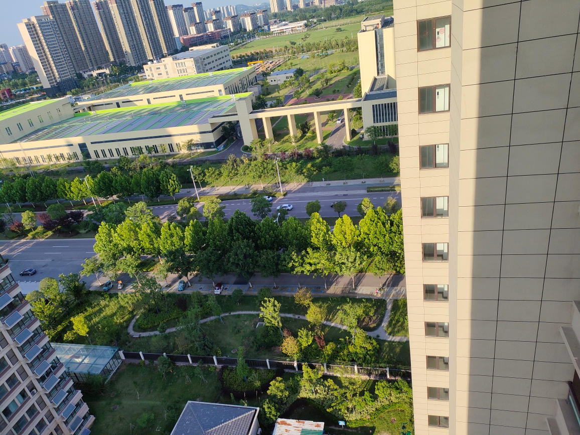 中电科八号院124平 南向三室两厅 交通便利学区房 毛坯随时看房_18