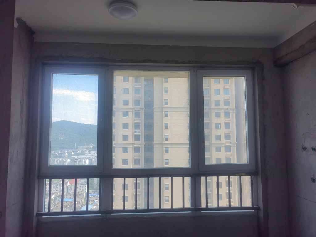 四宜新雅居毛坯三室出售_10