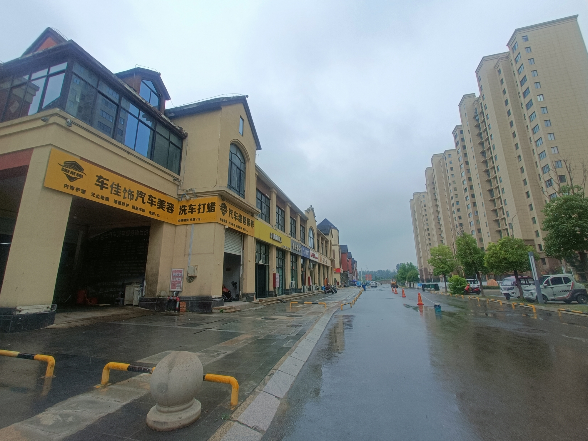 中央美域 68平临街旺铺 南向简装 优质地段人流密集_8